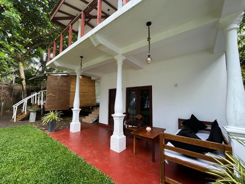 Beach House Kalukatiya - Family Villa, Seaview Room, Garden Room Dikwella Exterior foto