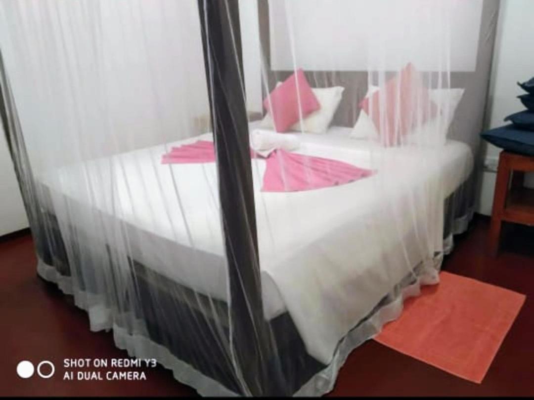 Beach House Kalukatiya - Family Villa, Seaview Room, Garden Room Dikwella Exterior foto